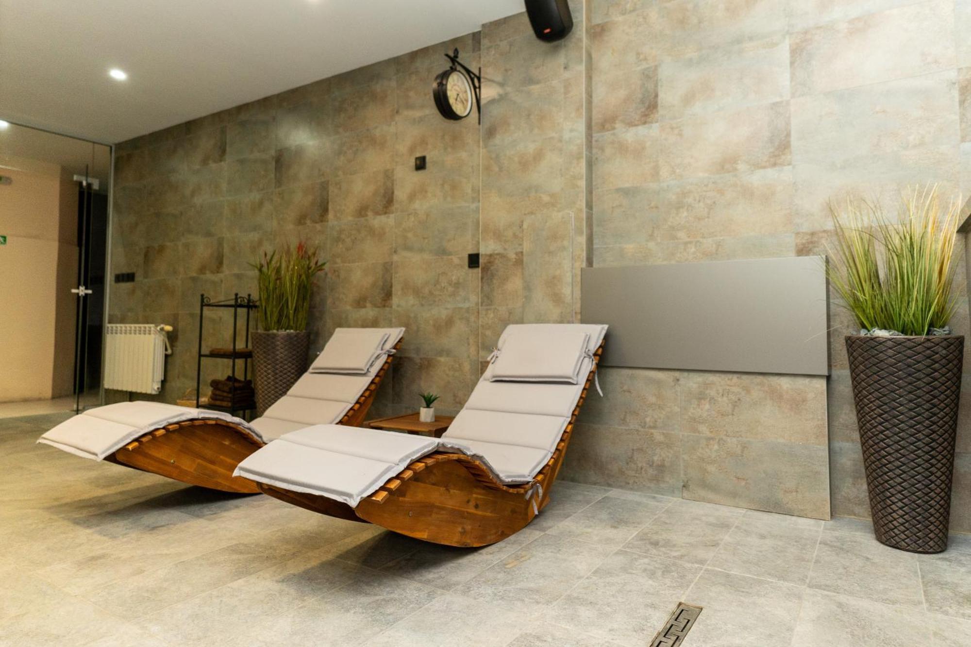 Hotel Demetra Berkovica Exteriér fotografie
