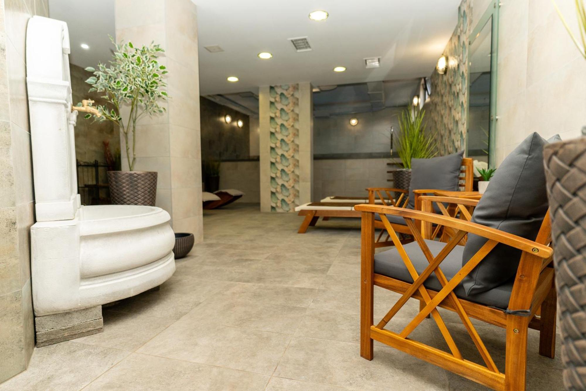 Hotel Demetra Berkovica Exteriér fotografie