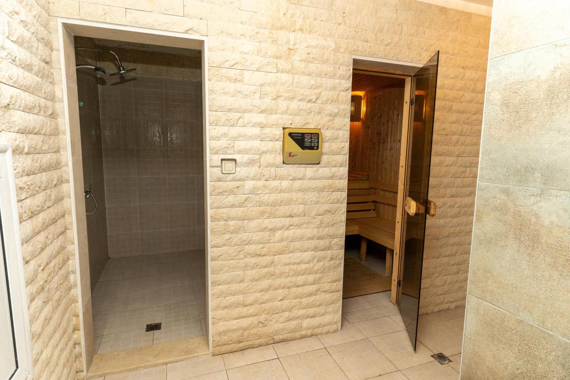 Hotel Demetra Berkovica Exteriér fotografie