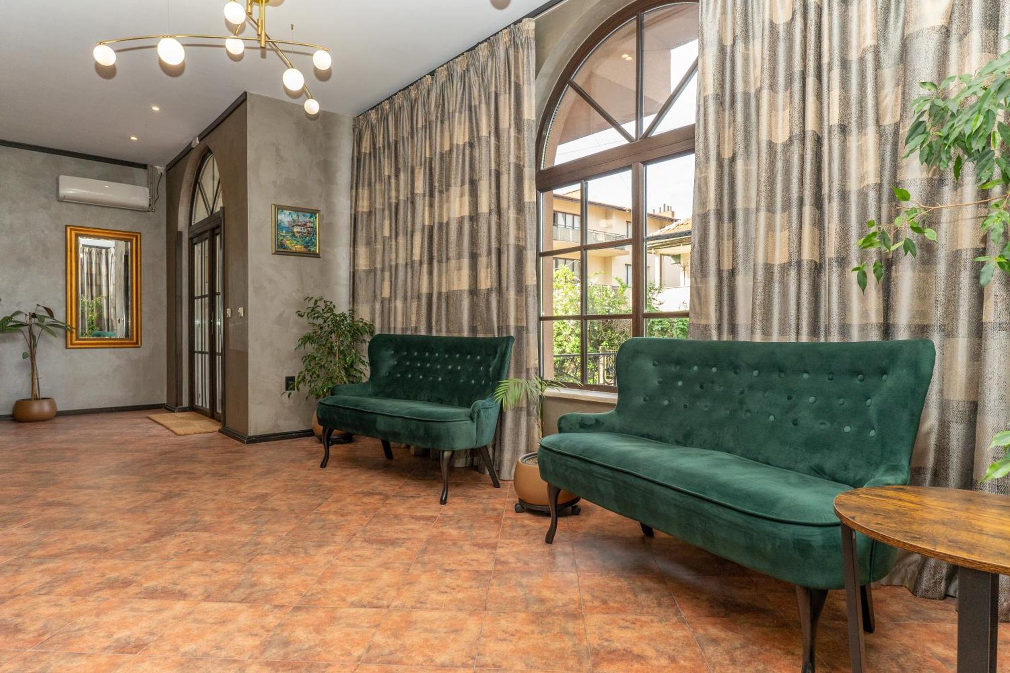 Hotel Demetra Berkovica Exteriér fotografie