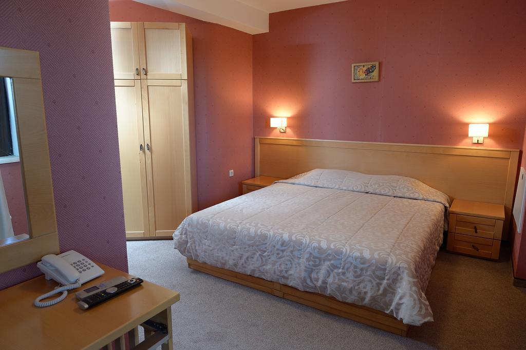 Hotel Demetra Berkovica Pokoj fotografie
